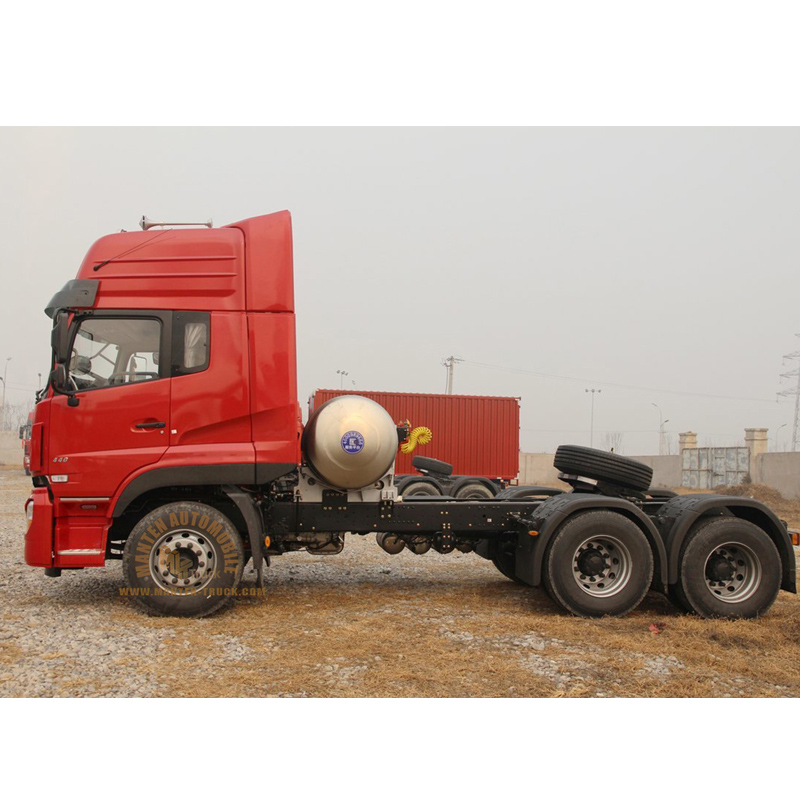 64 440hp dongfeng tianlong tractor truck side